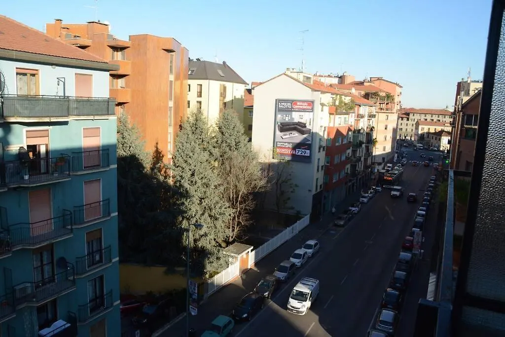 Fondazione Prada Metro Corvetto Splendido Monolocale Ristrutturato Ben Arredato Milán Apartamento