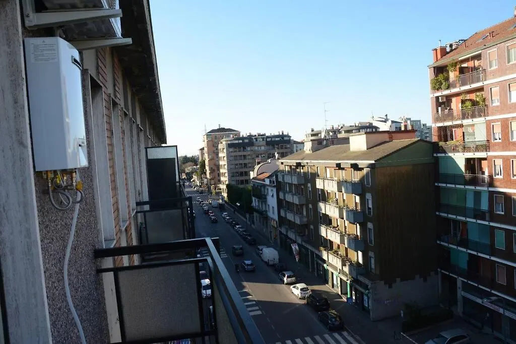 Apartamento Fondazione Prada Metro Corvetto Splendido Monolocale Ristrutturato Ben Arredato Milán Italia